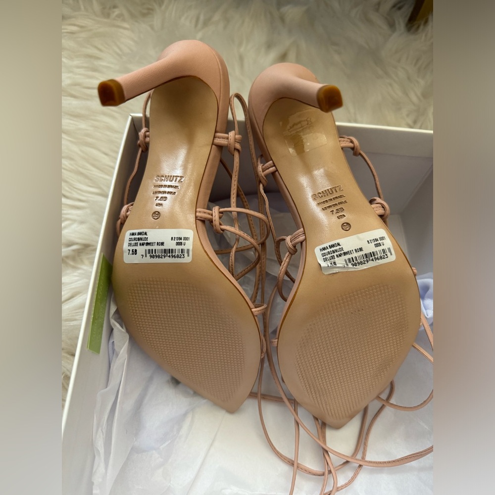 Schutz Hana Deluxe Nappa Leather Sandal 7.5 in Nude - Picture 6 of 6